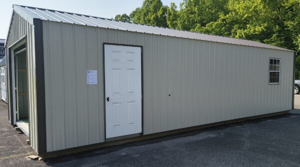 Metal Garage - Image 4