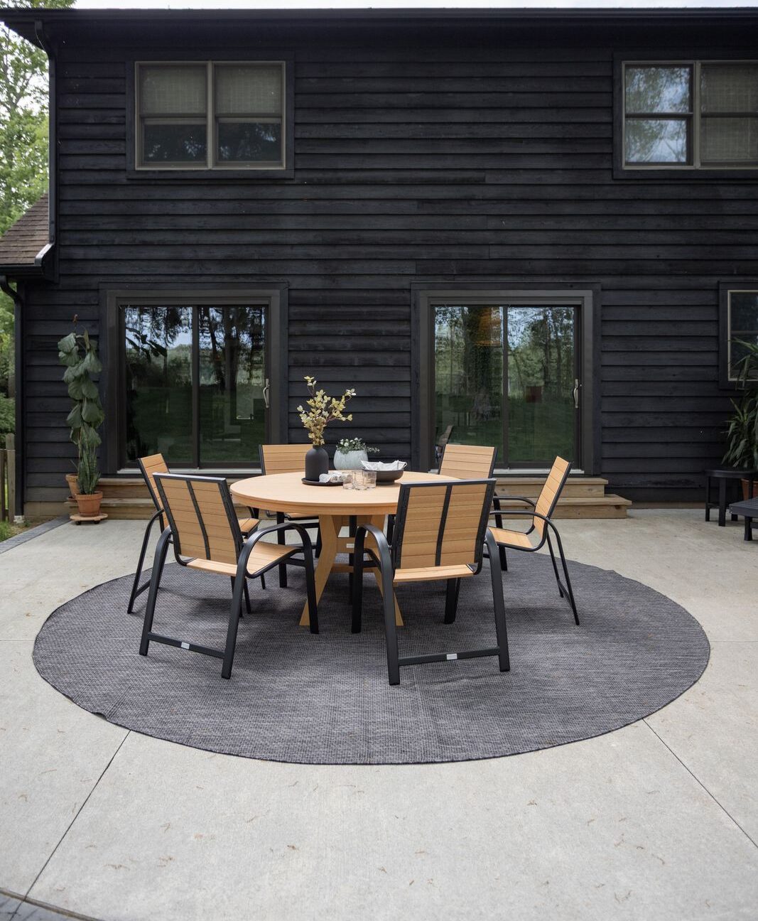 Harbor 60 Dining Table with Murphy - Natual Teak and Black