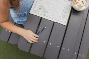 Kids Picnic Table in Black (4)